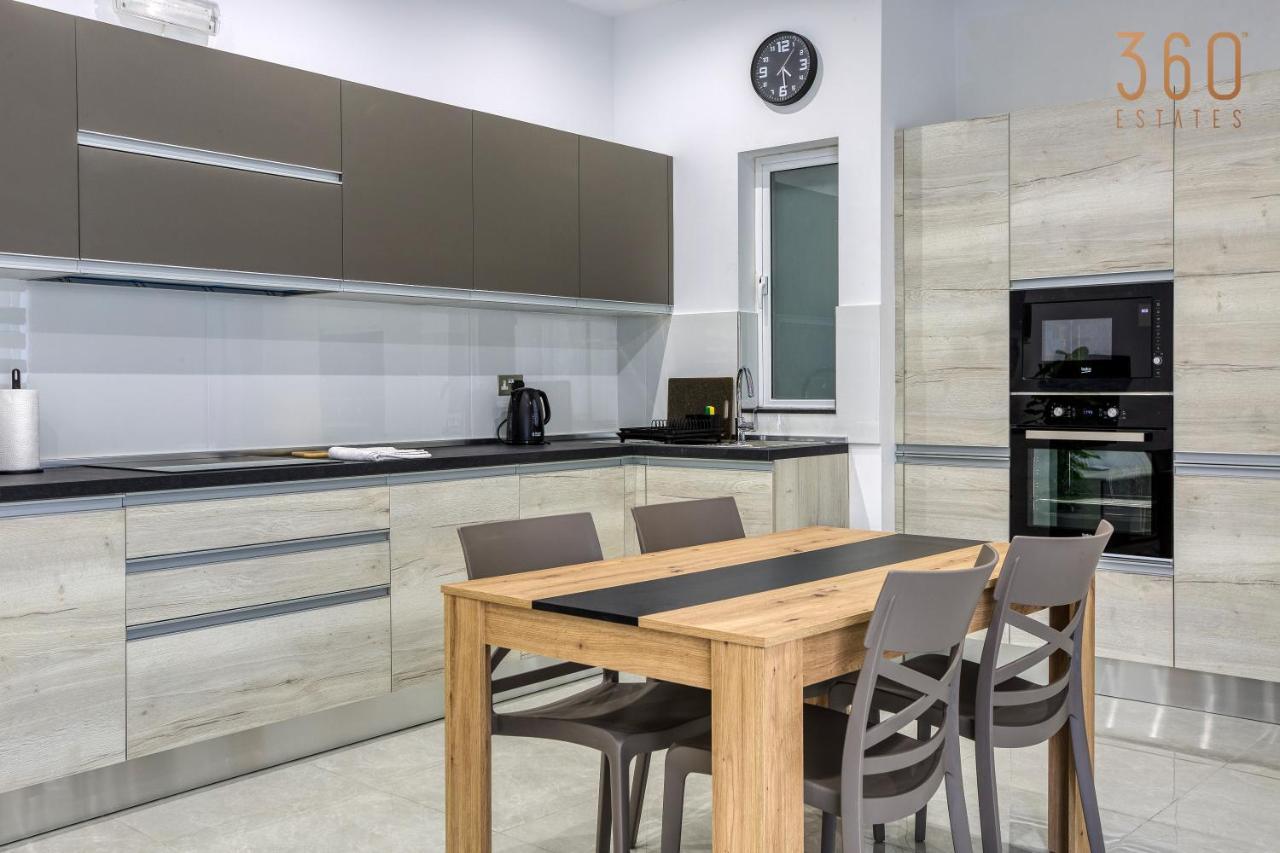 A Lovely 1Br Home With Balcony Just Off The Coast By 360 Estates Saint Julian's Exterior photo