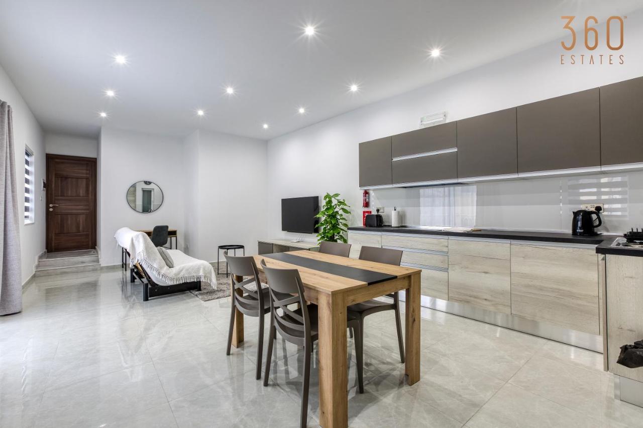 A Lovely 1Br Home With Balcony Just Off The Coast By 360 Estates Saint Julian's Exterior photo